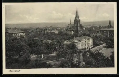 AK Bitterfeld, Ortsansicht mit Kirche und Denkmal