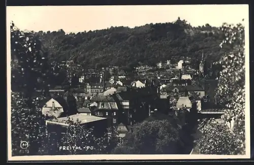 Foto-AK Potschappel /Freital, Ortsansicht mit Hügel im Hintergrund