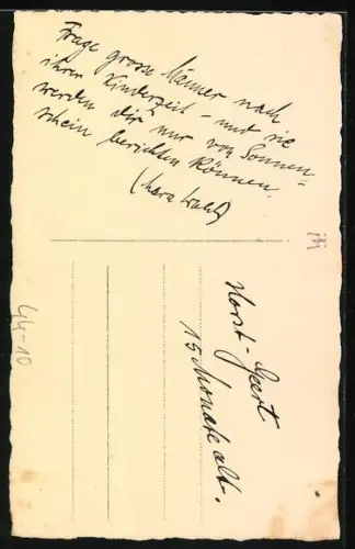 Foto-AK Kind in Winterkleidung mit einem Schaukelpferd