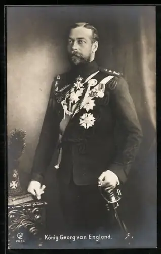 AK König Georg von England in Uniform mit Orden