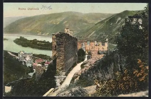 AK Bacharach /Rh., Ruine Stahleck aus der Vogelschau