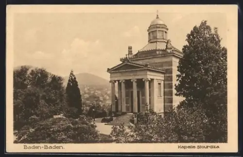 AK Baden-Baden, Kapelle Stourdza mit Stadtblick