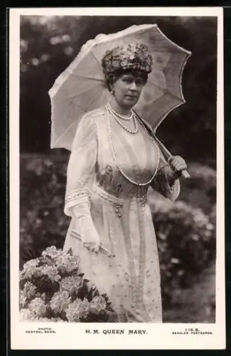 AK Queen Mary von England mit Sonnenschirm