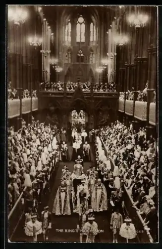 AK The King`s von England Parocession