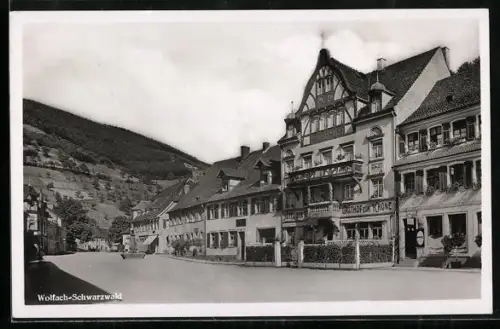 AK Wolfach /Schwarzwald, Gasthaus Krone, Inh. Hans Allgeier, Ortspartie