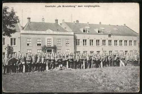 AK Doetinchem, Gesticht De Kruisberg met verpleegden