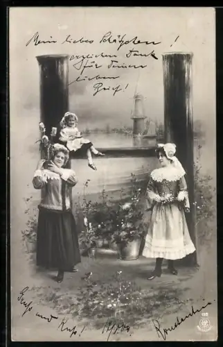 AK Buchstabe H, Mädchen sitzt auf dem Buchstaben, Frauen stehen davor