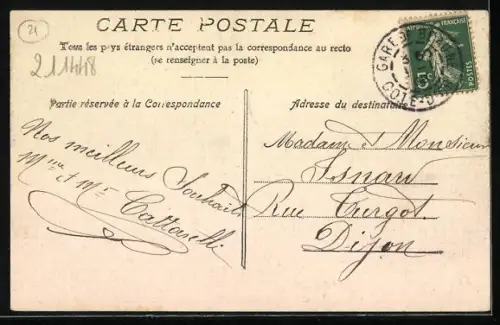 AK Beaune, Femmes devant Rempart des Lions