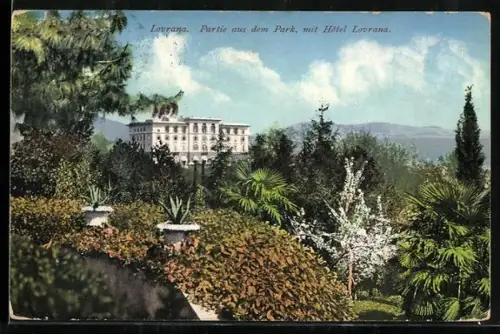 AK Lovrana, Partie aus dem Park mit Hotel Lovrana