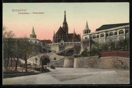 AK Budapest, Halászbástya - Strassenpartie an der Fischerbastei