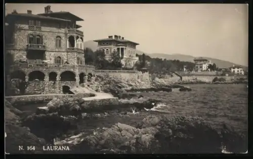 AK Laurana, Villen am Meer