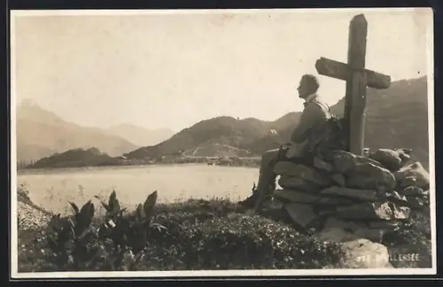 AK Dalaas /Spullersee, Panorama mit Grabmal