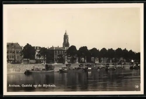 AK Arnhem, Gezicht op de Rijnkade