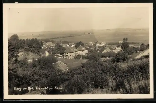 AK Berg en Dal, Gezicht op Beek