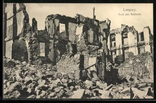 AK Longwy, Ansicht einer Ruine nach der Schlacht