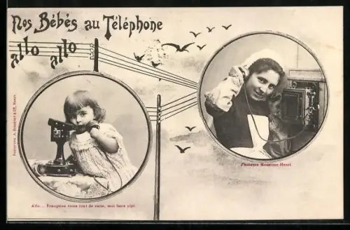 AK Nos Bébés au Téléphone, kleines Mädchen telefoniert mit junger Frau