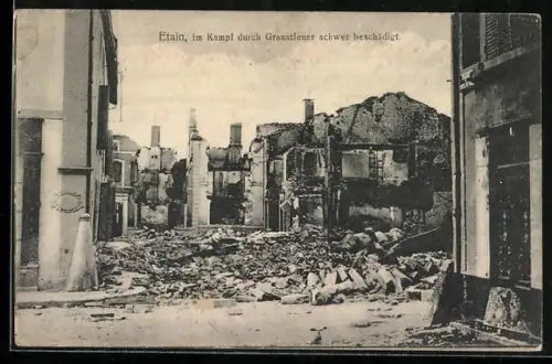 AK Etain, Im Kampf durch Granatfeuer schwer beschädigt, Gebäuderuinen