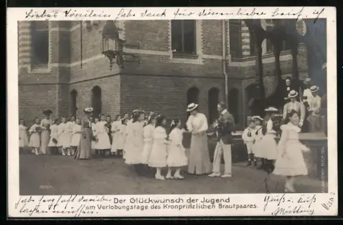 AK Der Glückwunsch der Jugend am Verlobungstage des Kronprinzlichen Brautpaares