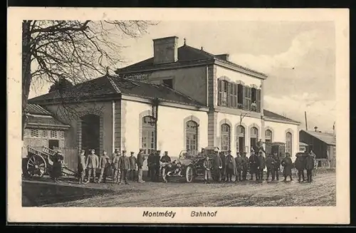 AK Montmedy, Soldaten am Bahnhof