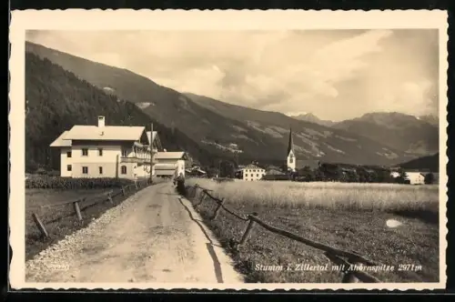 AK Stumm, Ortsansicht mit Ahornspitze