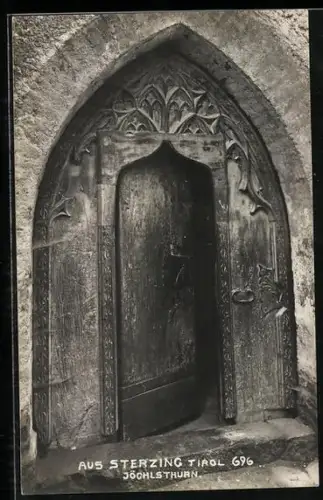 AK Sterzing /Tirol, Portal mit Schnitzereien