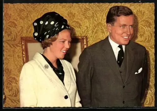 AK Haarlem, Prises Beatrix von den Niederlanden en de Heer Claus von Amsberg tijdens hun bezoek