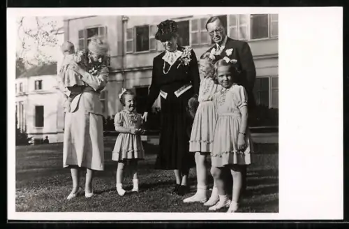 AK Soestdijk, Bezoek van Mevrouw Roosevelt op Paleis