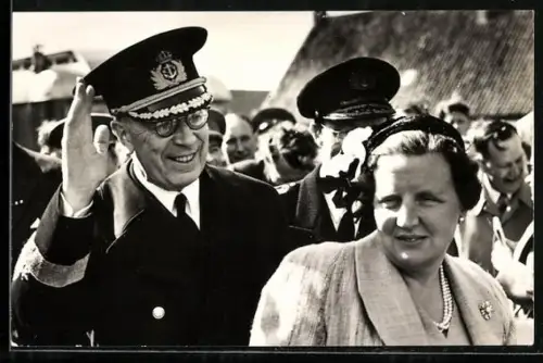 AK Ouwekerk, Bezoek van Z. M. Koning Gustaaf VI. Adolf van Zweden en H. M. Koningin Juliana von den Niederlanden 1955