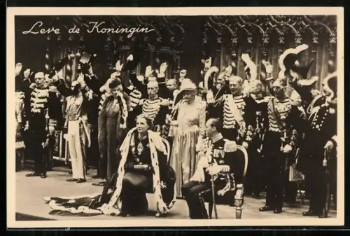 AK Amsterdam, H. M. Koningin Juliana von den Niederlanden in de Nieuwe Kerk 1948