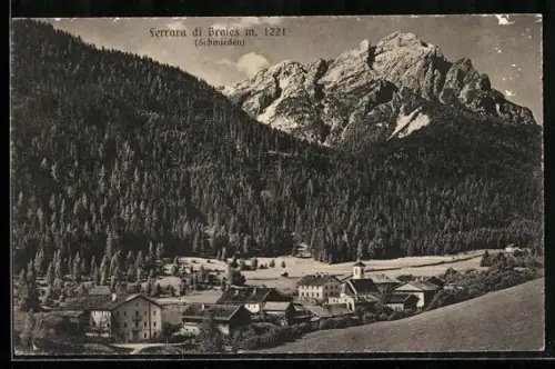 AK Schmieden, Ortsansicht mit Bergpanorama