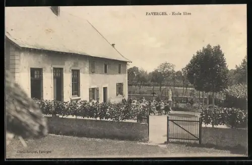 AK Faverges, Ecole libre, Schule im Sonnenschein