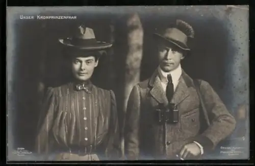 AK das Kronprinzenpaar, Kronprinzessin Cecilie und ihr Mann