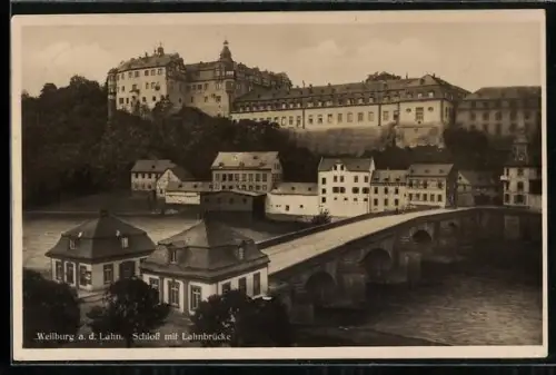 AK Weilburg a. d. Lahn, Schloss mit Lahnbrücke