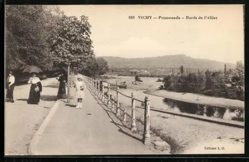 AK Vichy, Promenade et Bords de l`Allier