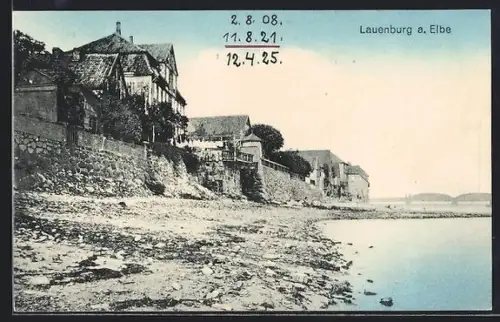 AK Lauenburg a. Elbe, Uferpartie an der Elbe mit Häusern und Brücke