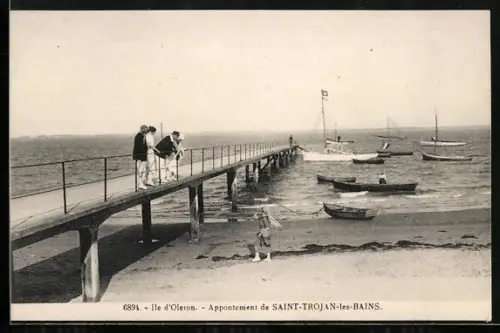 AK Saint-Trojan-les-Bains /Île d`Oléron, Appontement et bateaux