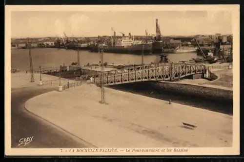AK La Rochelle-Pallice, Le Pont-tournant et les Bassins