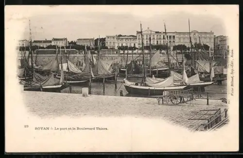 AK Royan, Le port et le Boulevard Thiers