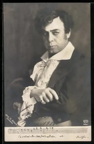 Foto-AK Hugo Erfurth: Opernsänger Karl Perron, Partitur