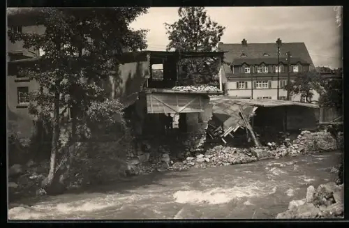 Foto-AK Schwarzenberg i. Sa., Folgen des Unwetters mit teilweise zerstörten Häusern