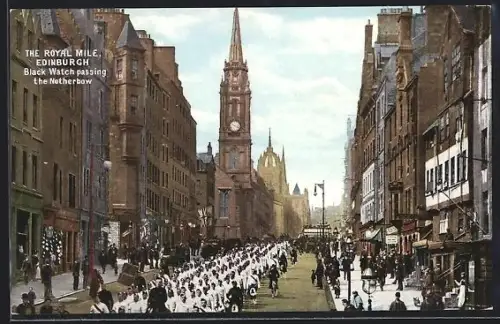 AK Edinburgh, The Royal Mile, Black Watch passing the Netherbow