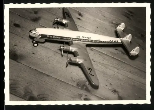 Fotografie Spielzeug Flugzeug der Air France, Kennung: F-BHBB, Modellflugzeug