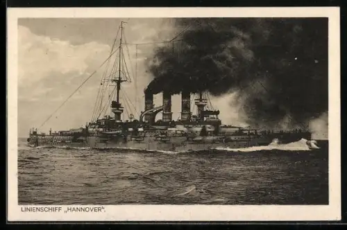 AK Linienschiff Hannover grosse Fahrt laufend, Kriegsmarine