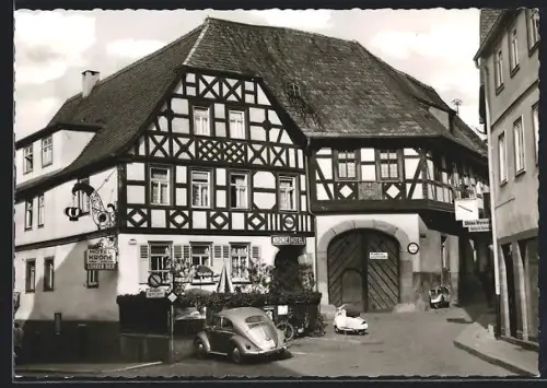 AK Lohr /Main, Hotel Krone, Fachwerkhaus, Strassenansicht, Werbung für Lohrer Bier