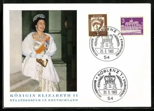 AK Königin Elizabeth II. mit Krone und Pelz anlässlich ihres Staatsbesuchs in Deutschland 1965