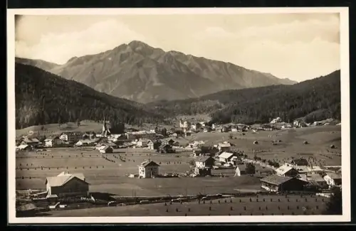 AK Seefeld /Tirol, Ortspartie mit Hocheder