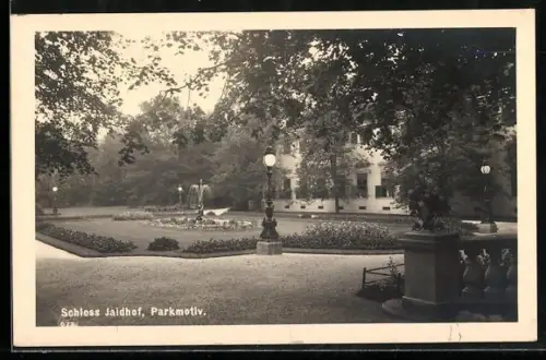 AK Jaidhof, Schloss Jaidhof, Springbrunnen im Park