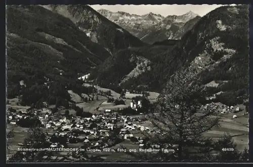 AK Mauterndorf im Lungau, Ortsansicht mit den Radstädter Tauern