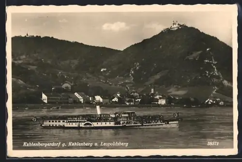 AK Kahlenbergerdorf, Schiff auf der Donau vor Kahlenberg und Leopoldsberg, 