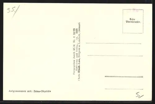 AK Bregenz a. Bodensee, Luftaufnahme mit Stadt, Ufer und Gebirgspanorama